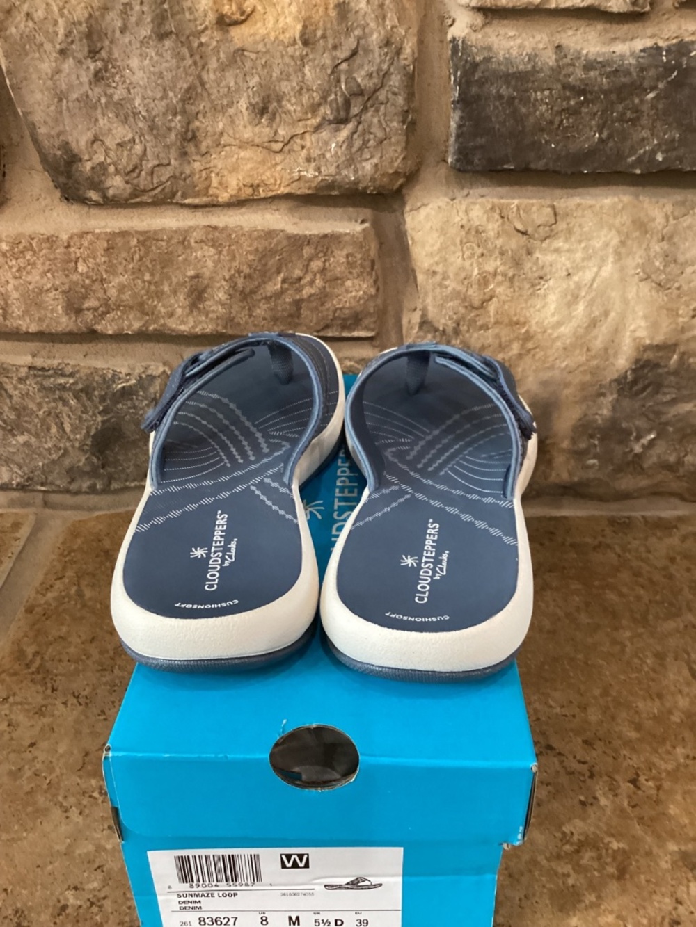 Cloudsteppers Clarks Sunmaze Loop Womens Flip Flop Sandals 8 Denim Blue NIB - Picture 6 of 8